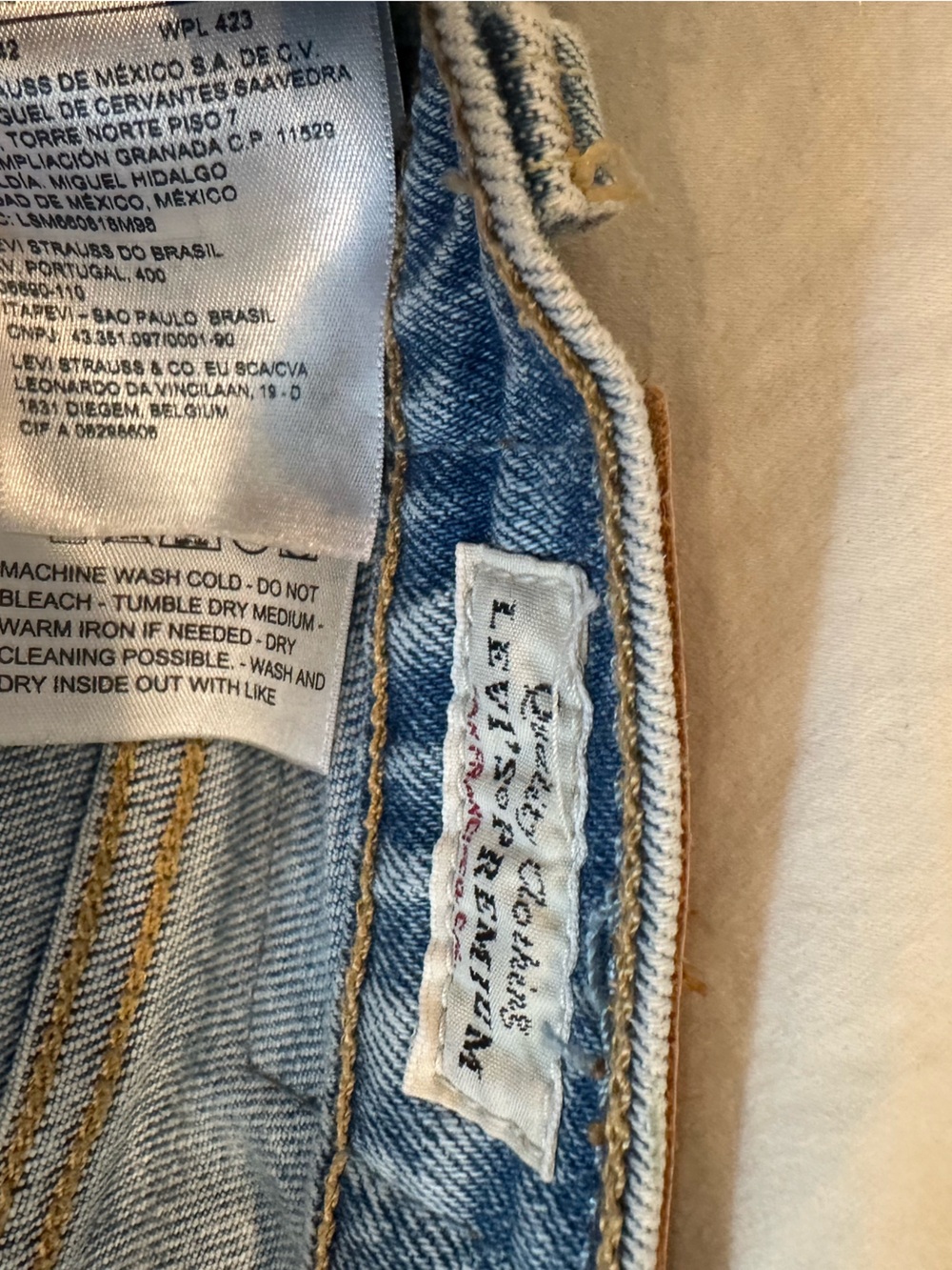 Levi’s Premium 501 Skinny Jeans Light Wash Button Fly W28 L28 - Picture 4 of 5